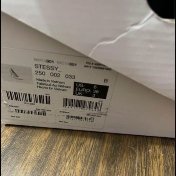 Aldo Stiletto Heels - Picture 3 of 3